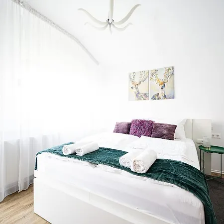 Saint Seven セゲド